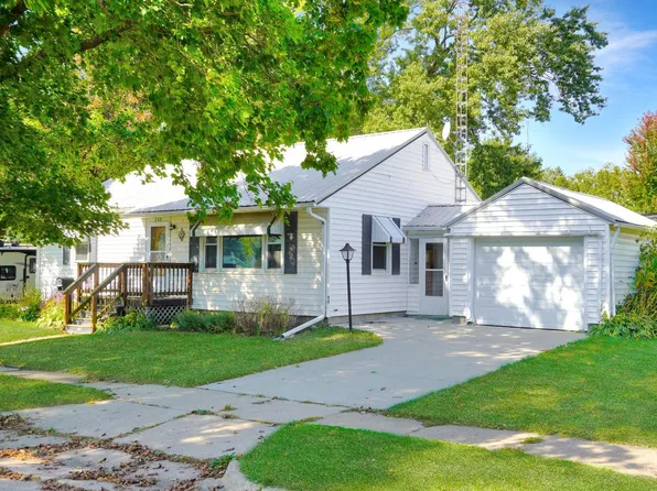 208 South Circle DRIVE, Viroqua, WI 54665