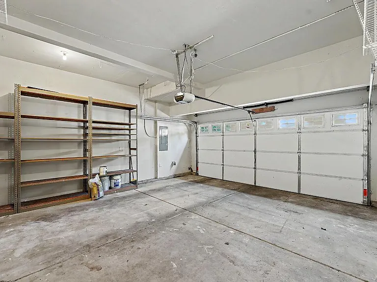 6038 Discovery St E — Photo 36
