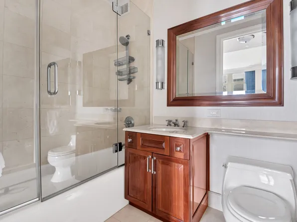 400 East 51st Street image 11 of 18