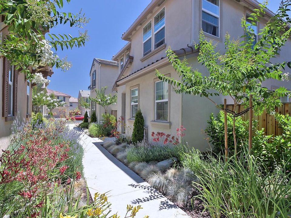 1st image of 115 Palomino Pl