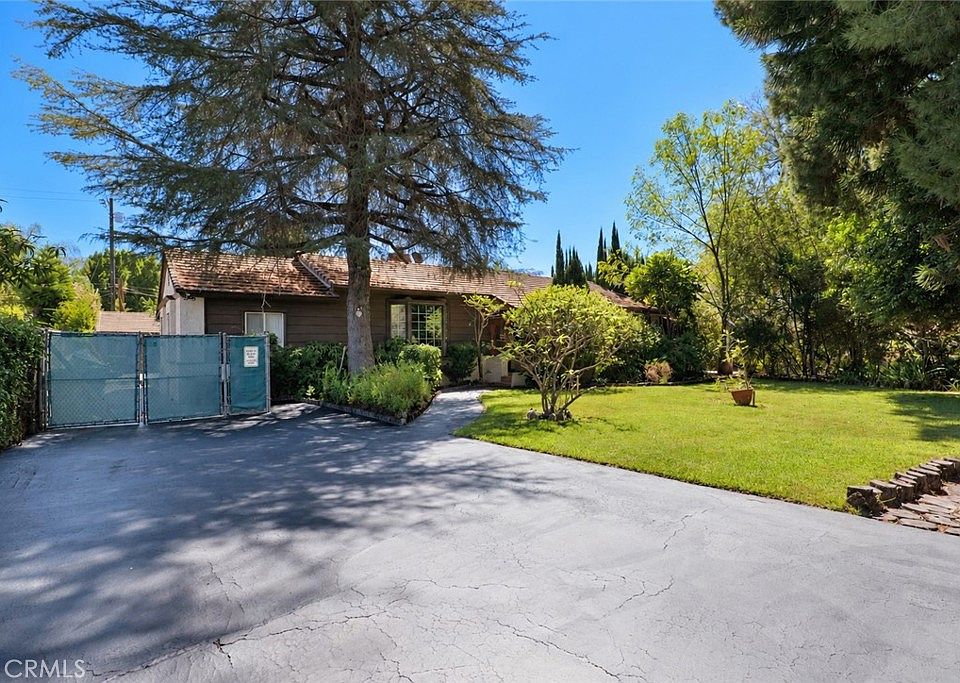 1st image of 6438 Orion Ave