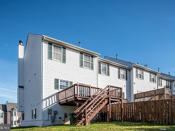5th image of 300 Braemar Pl