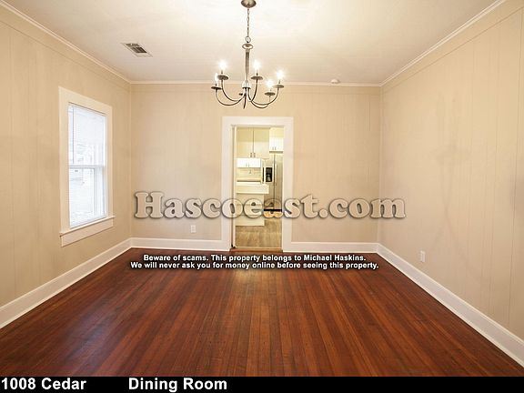 5th image of 1008 N Cedar St