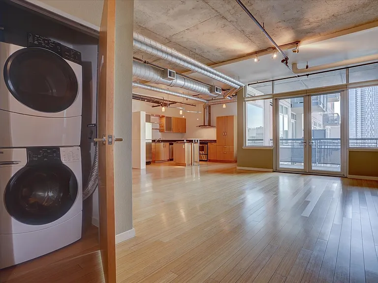 1401 Wewatta St #705 — Photo 4