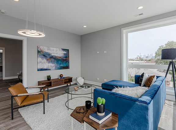 5th image of 250 S Oakley Blvd #2W