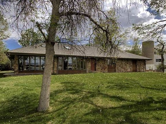 Custom Ranch w Updates