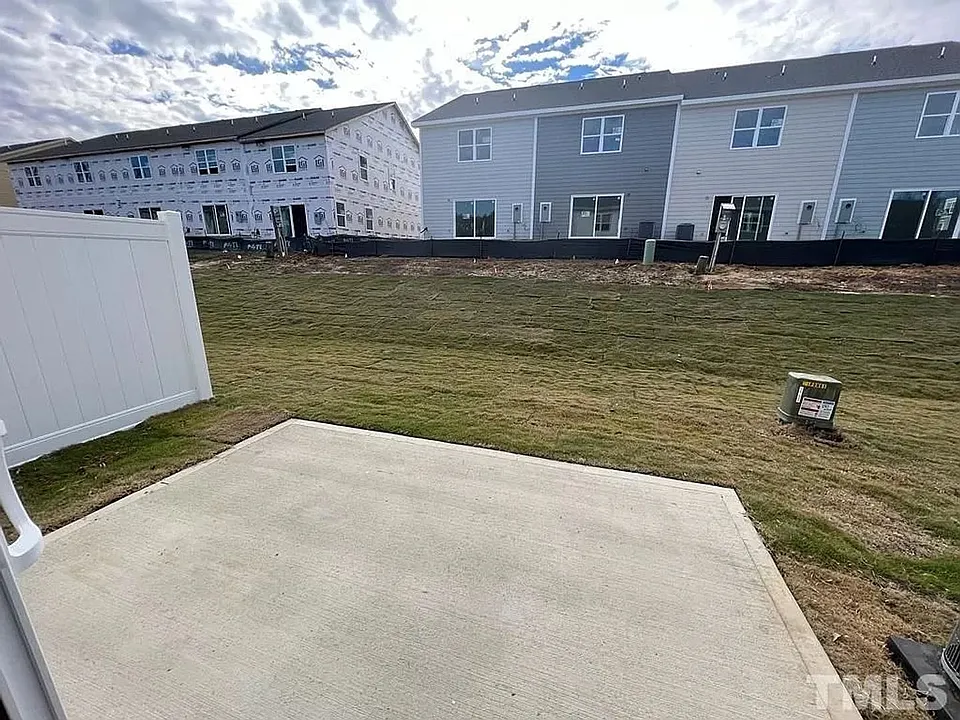 6906 Thalweg Dr