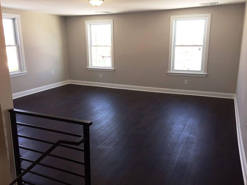 2nd image of 2166 Street Rd #A