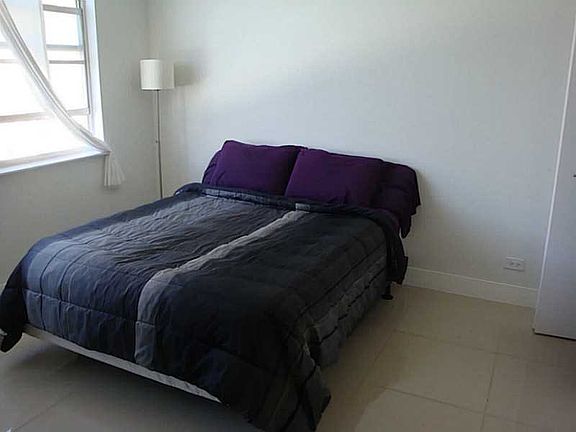 5th image of 250 174th St APT 1610