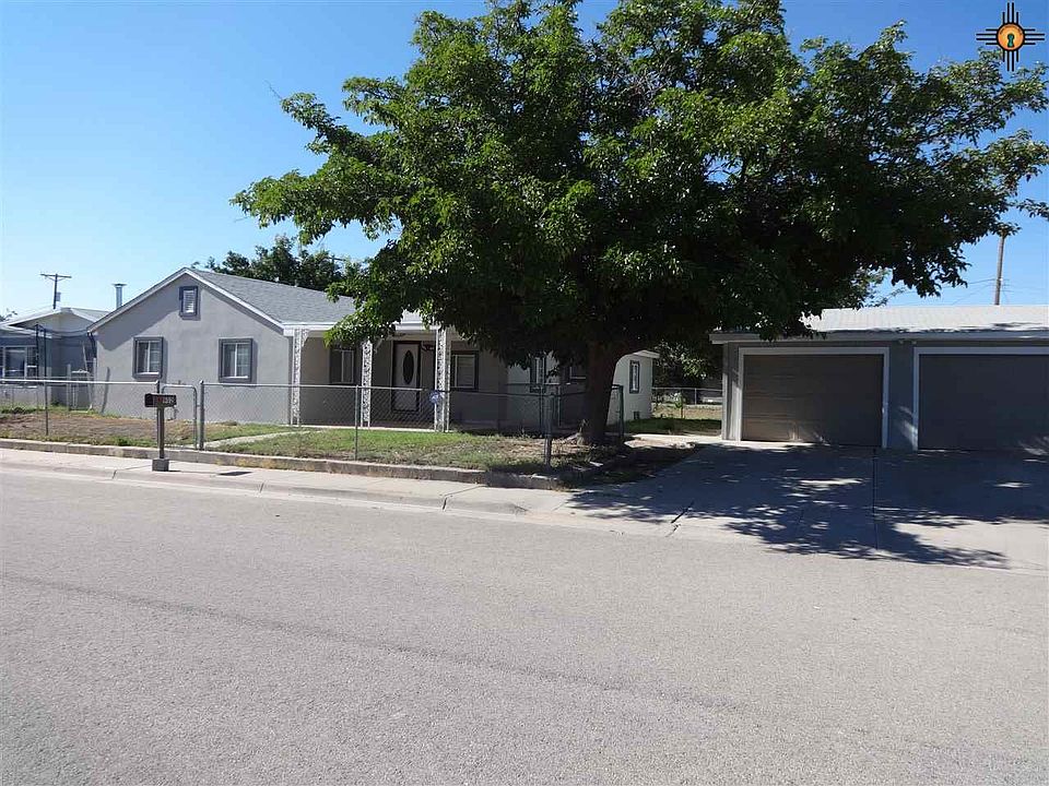 1st image of 902 W Alvarado Ave
