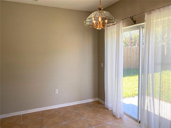 4th image of 1458 Daniels Cove Dr