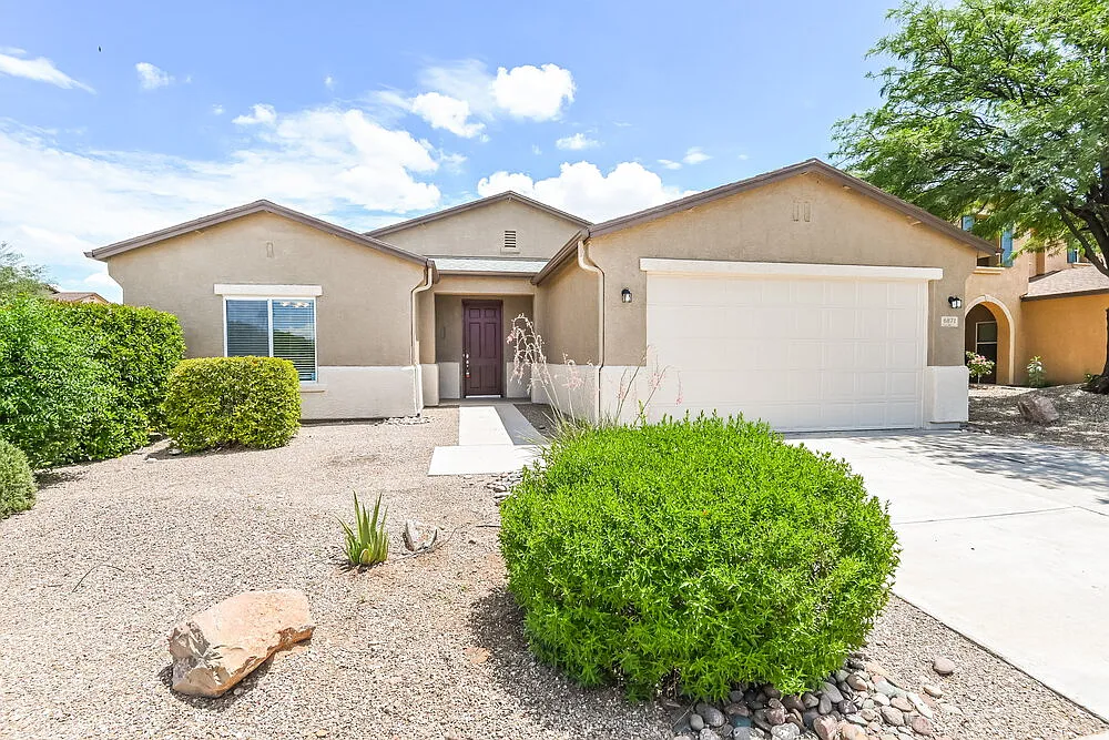 4 bed, 2.0 bath, 2045 sqft, $2,105 — Photo 1
