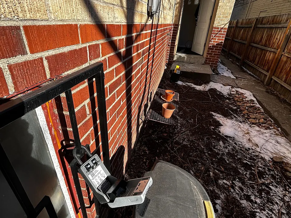 1525 & 1535 Filbert Court