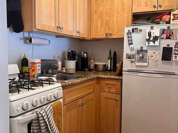 5th image of 65 E 11th St #6C
