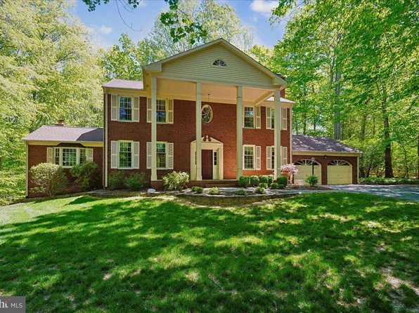 11215 Caisson Ct, Woodbridge, VA 22192