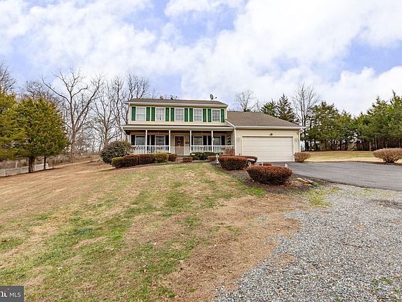 2nd image of 546 Palomino Dr