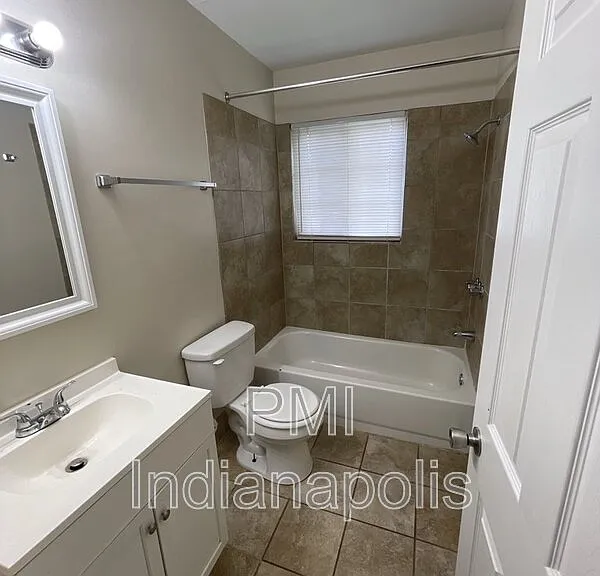 6242 Eastridge Dr #202 — Photo 4