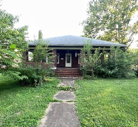 1st image of 2622 Terrace Ln