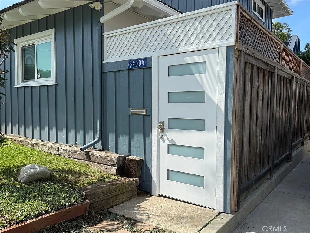 1 bed, 800 sqft, $2,995 — Photo 1