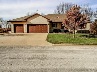 203 W Johnston St, Gladbrook, IA 50635
