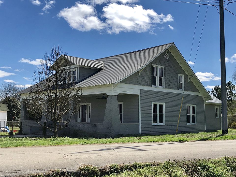 1st image of 102 Vine St
