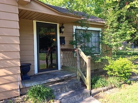 2nd image of 501 Kraus St
