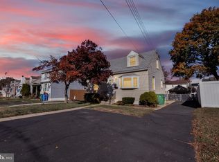 2349 Dixon Ave, Croydon, PA 19021