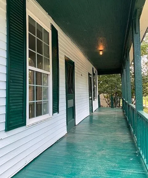 33 Wilcoxen St — Photo 2