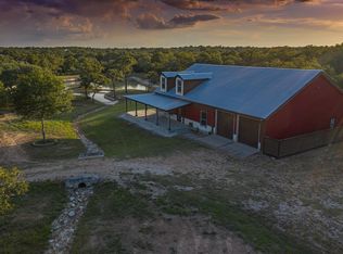 2070 Oakridge Rd, Weimar, TX 78962