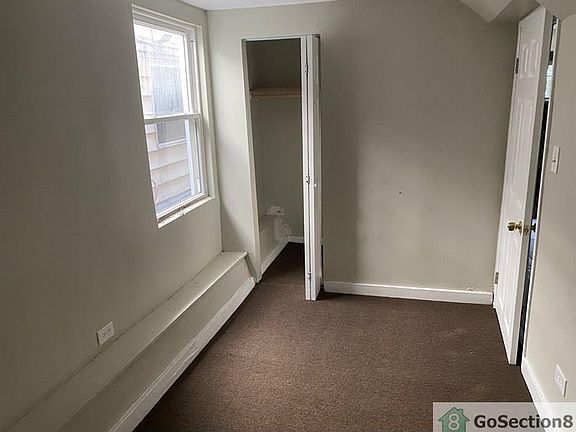 4th image of 8508 S Burnham Ave #B