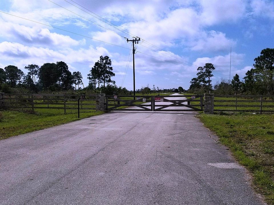 1st image of 7151 SW Pegasus Way