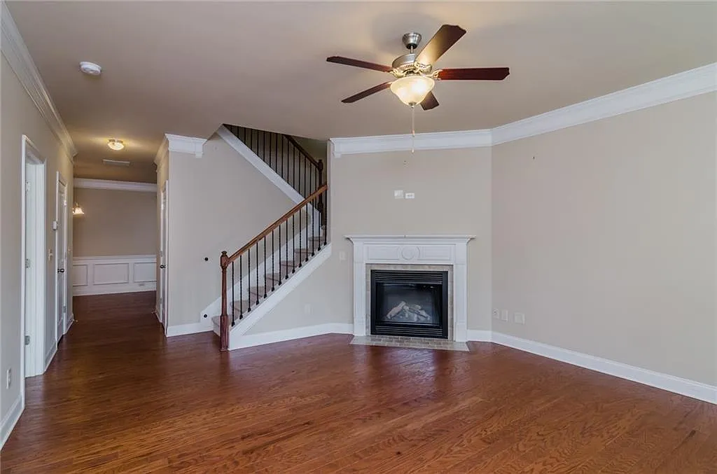 Building Photo - 449 Privet Cir