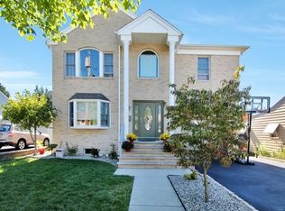 15 Coolidge Ave, Totowa, NJ 07512