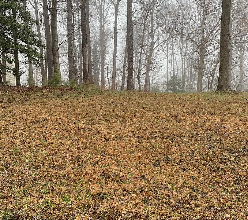 1st image of 42 Bay Pointe Dr