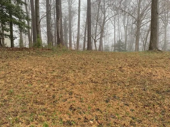 42 Bay Pointe Dr, Montross, VA 22520