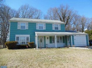 5 Paddock Ln, Willingboro, NJ 08046