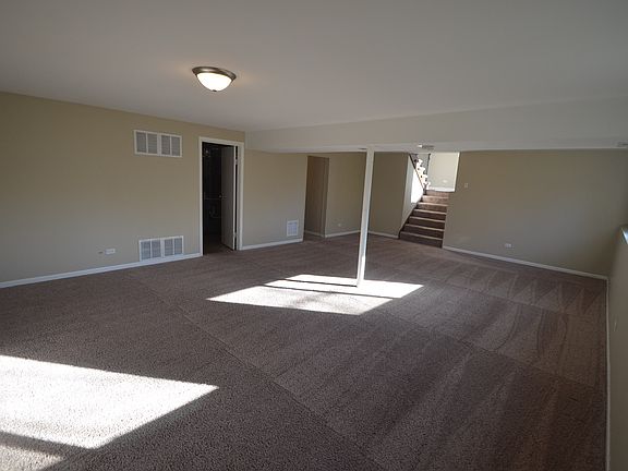 5th image of 6414 Bradley Dr
