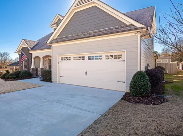 515 Cottage Loop, Pendergrass, GA 30567