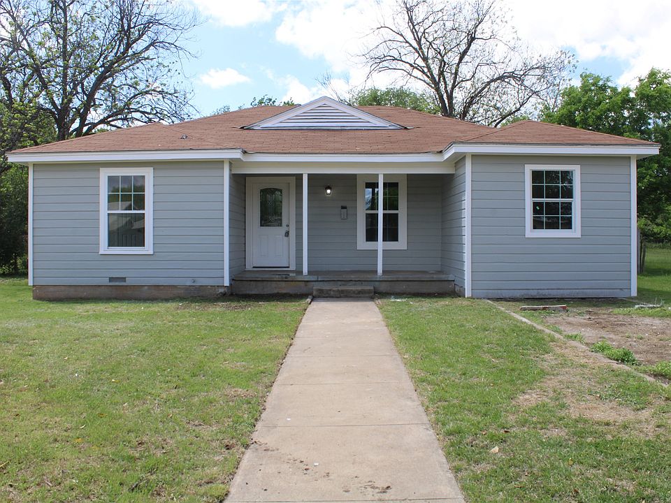 1st image of 2105 6th St