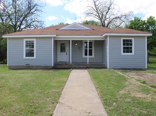 2105 6th St, Brownwood, TX 76801