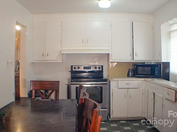 5th image of 739 Vale St