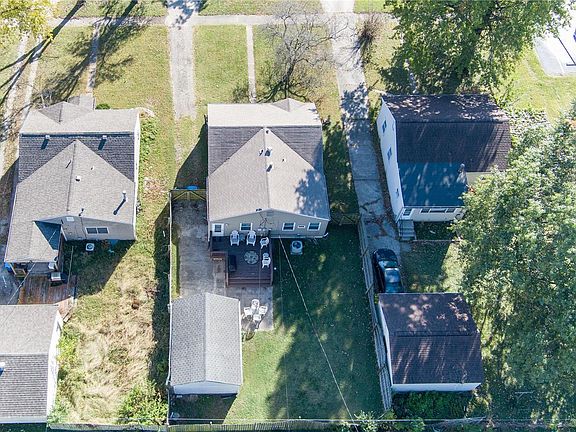 5th image of 1511 Lindell Blvd
