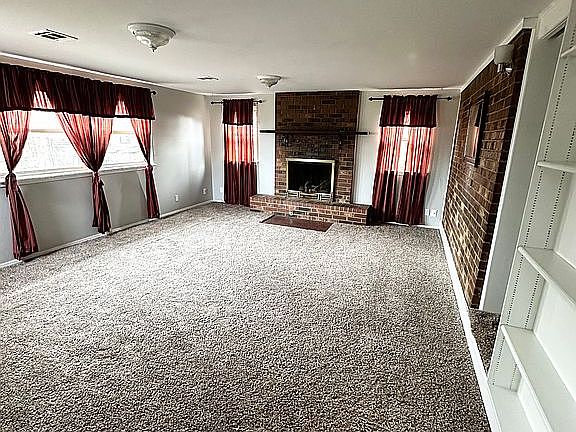 2nd image of 2109 Canary Dr