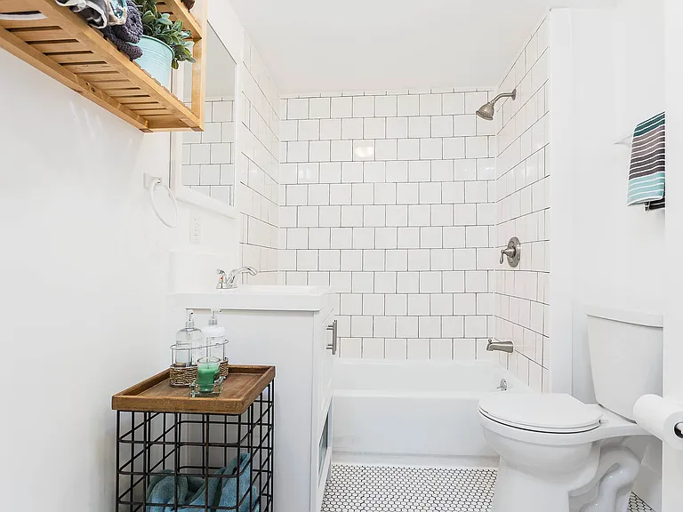 4402 S Minnie St — Photo 14