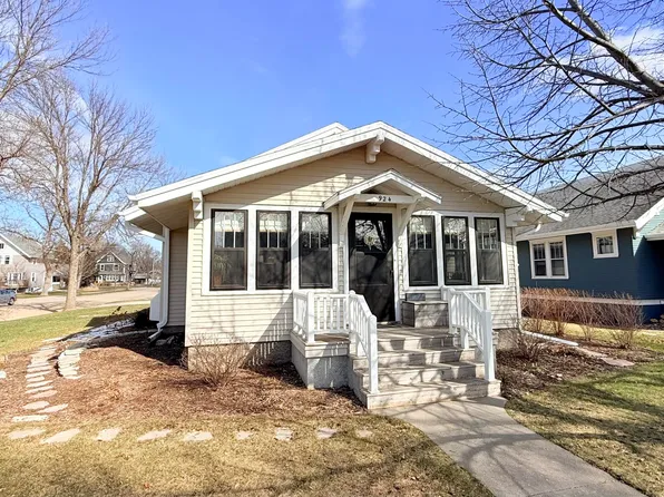 924 N Main St, Aberdeen City, SD 57401