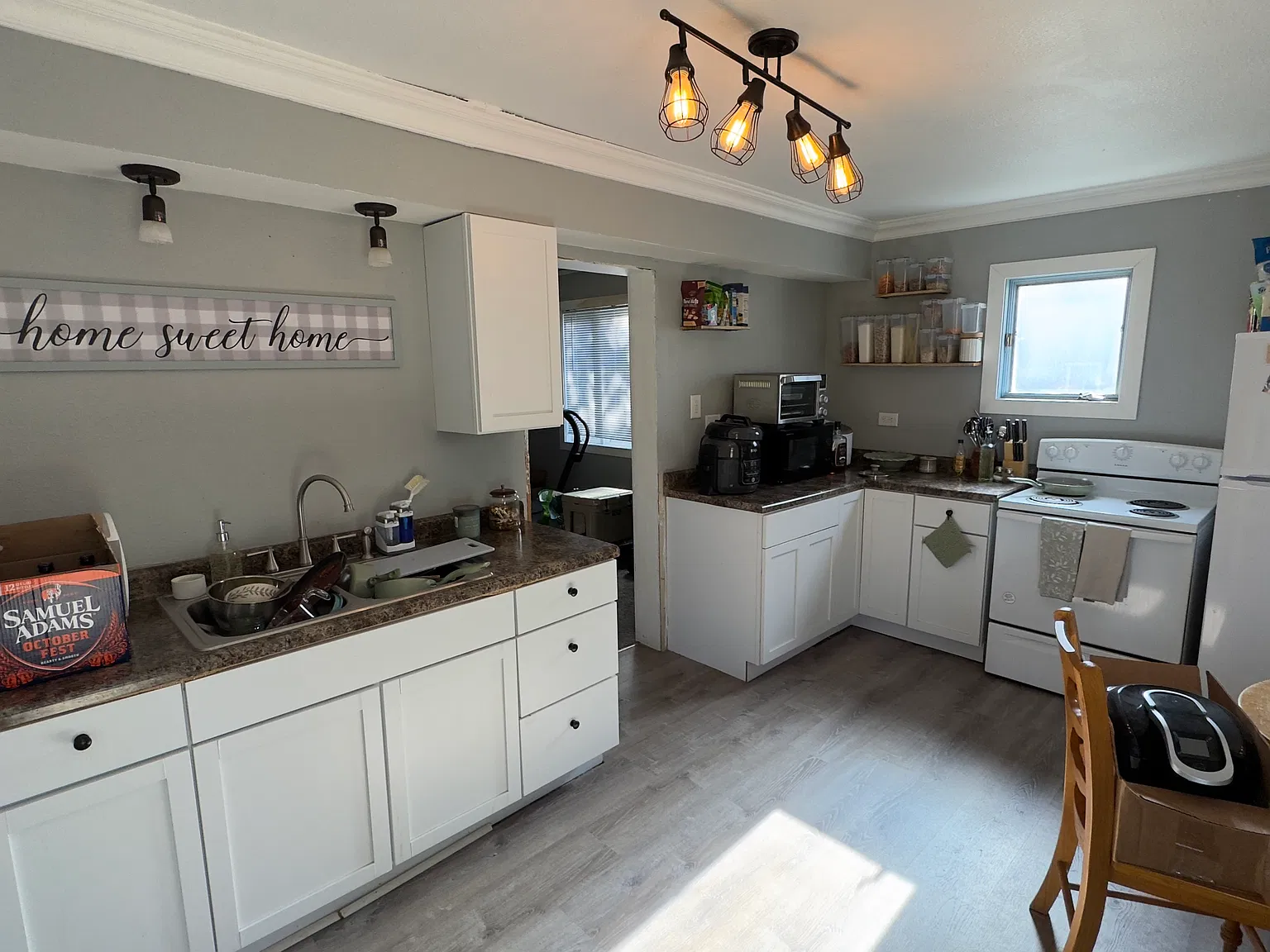 3 bed, 1500 sqft, $1,800 — Photo 2
