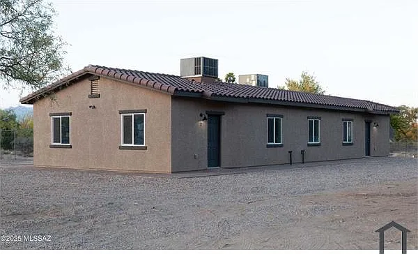 2 bed, $1,450 — Photo 1