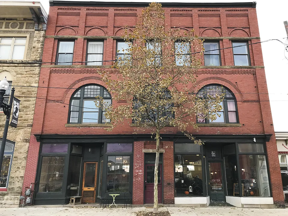 7 N Front St