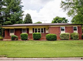 1093 16th Ave NW, Hickory, NC 28601