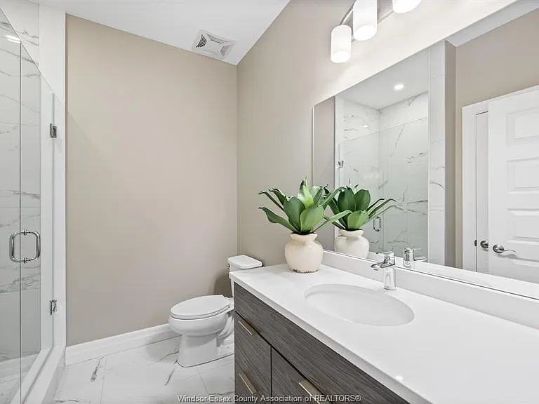 11870 Tecumseh Rd E #511 — Photo 6